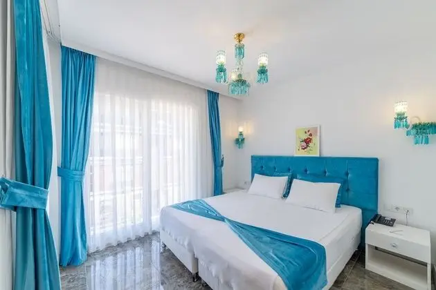 Standard Tek Büyük veya İki Ayrı Yataklı Oda