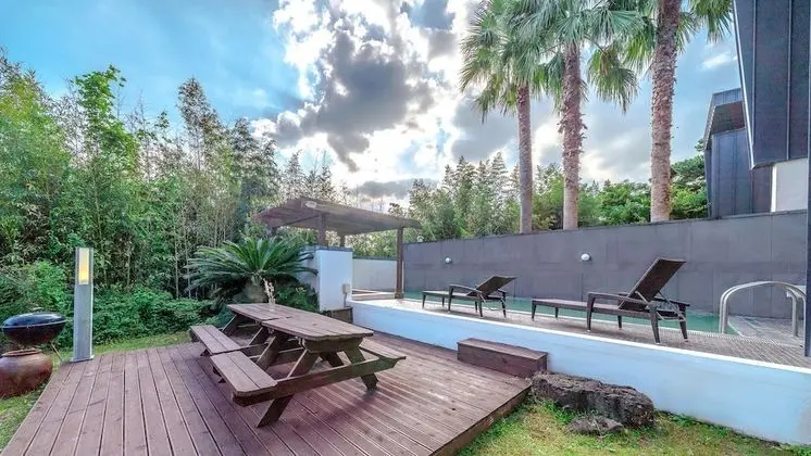 Family Oda, 2 Yatak Odası, Kişiye Özel Havuzlu (Gaon pool villa, Base/Max 4pax)