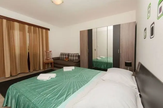 Apart Daire (Dama - 10 m from beach - A1(6+2))