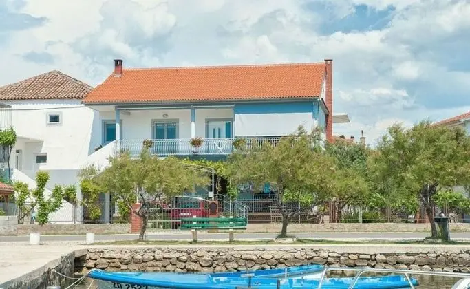 Apart Daire (Dama - 10 m from beach - A1(6+2))