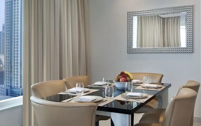Süit, 1 Yatak Odası (Canal View)