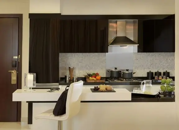 Suite, 2 Bedrooms City View