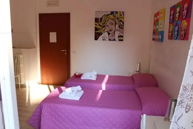 Tek Büyük veya İki Ayrı Yataklı Oda, Balkon