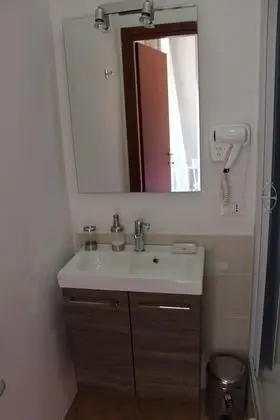 Tek Büyük veya İki Ayrı Yataklı Oda, Balkon