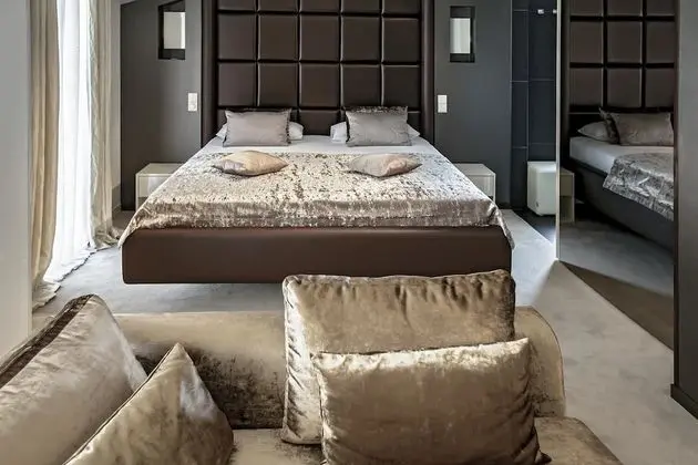 Junior Süit, Balkon