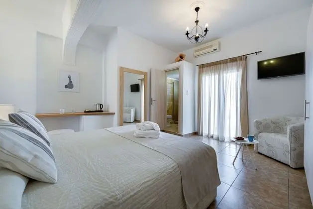 Double Room with Caldera View