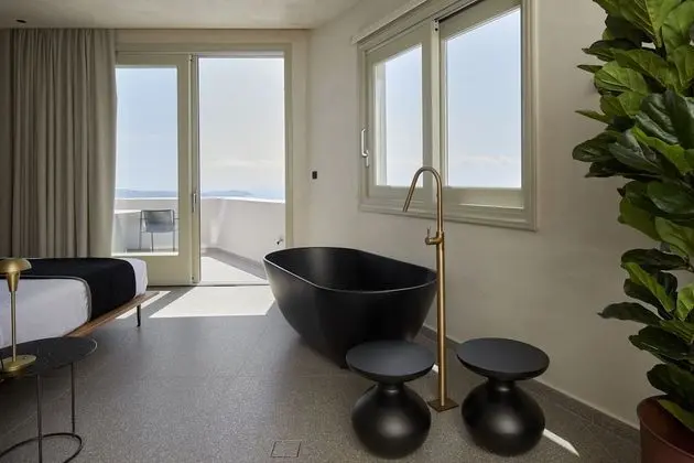 Grand Caldera View Suite with Hot Tub