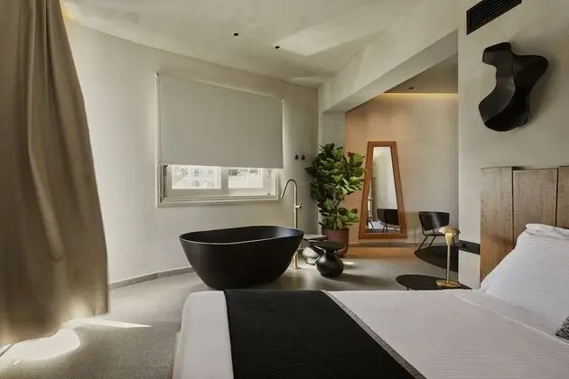 Grand Caldera View Suite with Hot Tub