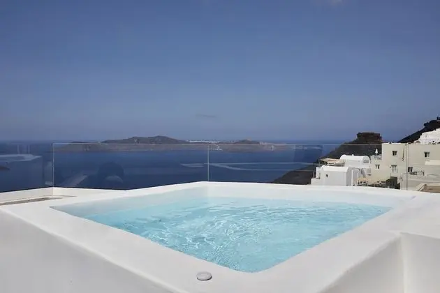Grand Caldera View Suite with Hot Tub