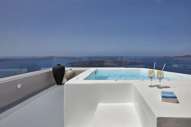 Grand Caldera View Suite with Hot Tub