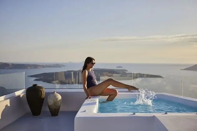 Grand Caldera View Suite with Hot Tub