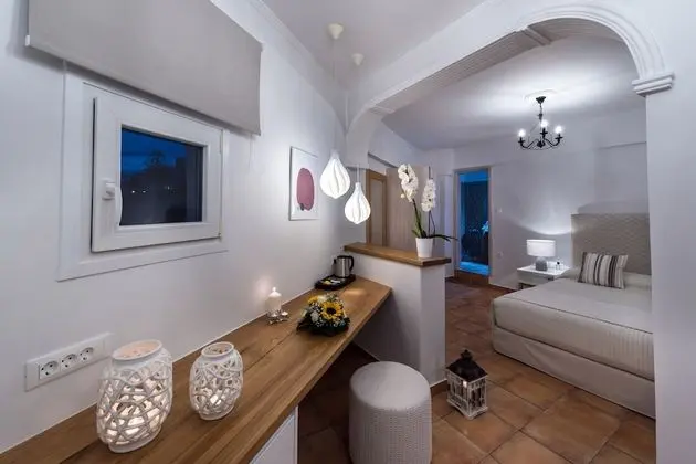 Junior Caldera View Suite