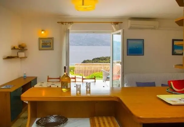 Apart Daire (Damir - 80 m from beach - A1(4))