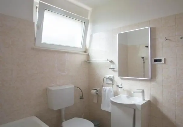 Apart Daire (Damir - 80 m from beach - A1(4))