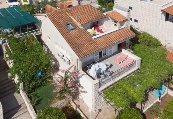 Apart Daire (Damir - 80 m from beach - A1(4))