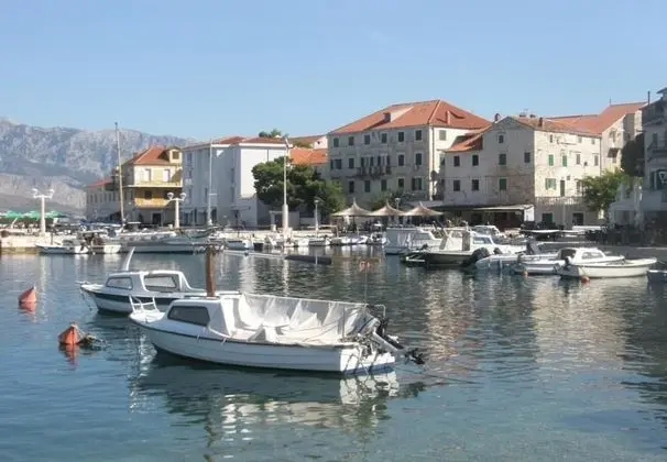 Apart Daire (Damir - 80 m from beach - A1(4))