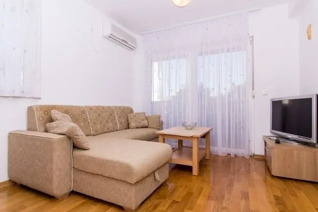 Apart Daire (Damir - with free parking - A1(4))