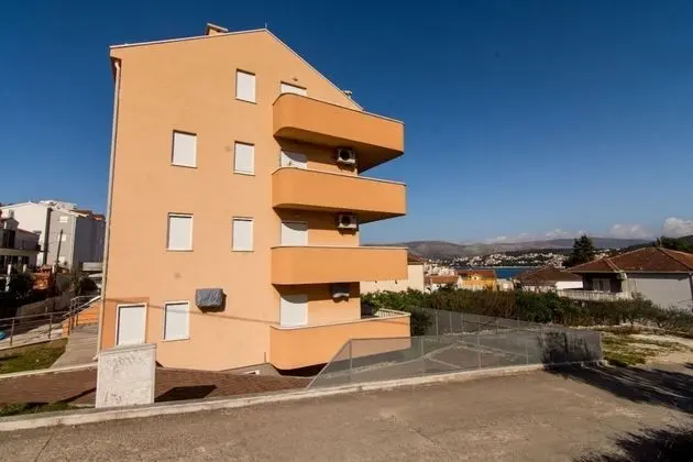 Apart Daire (Damir - with free parking - A1(4))