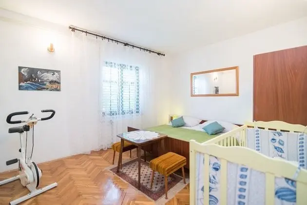 Apart Daire (Damir - free parking - A1(4+2))