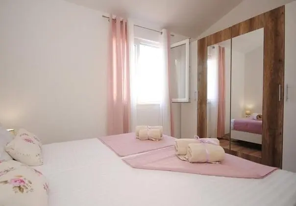 Apart Daire (Damir - with garden - A1(6))