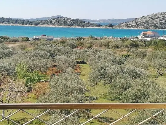 Apart Daire (Damir - on the sea side - A2(4+1))