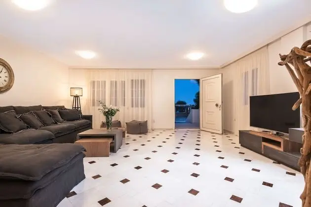 Villa, 4 Yatak Odası, Kişiye Özel Havuzlu