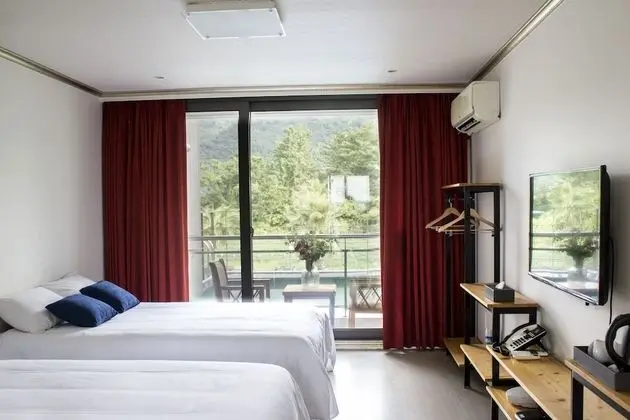 Deluxe Tek Büyük Yataklı Oda, 2 Çift Kişilik Yatak