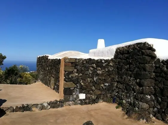 Ev, Banyolu/Duşlu, Bahçe Manzaralı