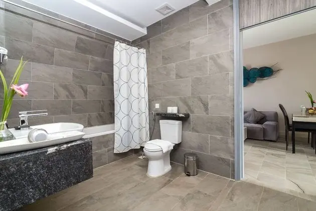 Family Damrei Suite with City View