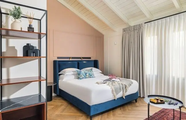 Deluxe Stüdyo Süit