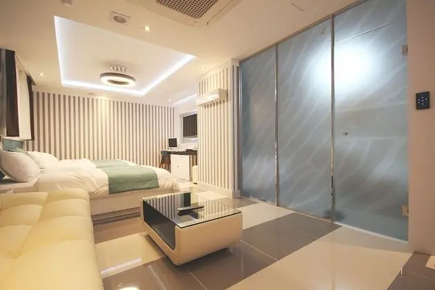 Oda (Event Room (Karaoke + Spa))