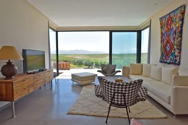 Luxury Villa, Birden Çok Yatak