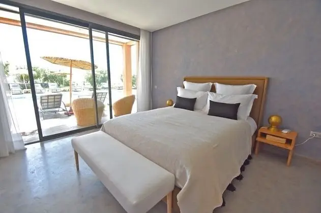 Luxury Villa, Birden Çok Yatak