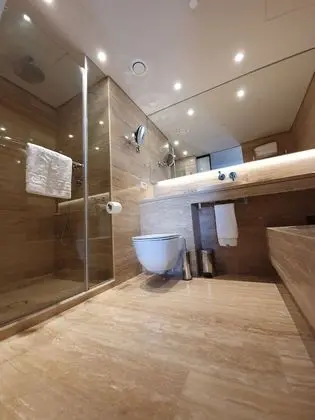 Deluxe View Room
