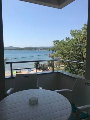 Classic Apart Daire, Deniz Manzaralı