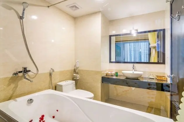 Deluxe Tek Büyük Yataklı Oda, 1 En Büyük (King) Boy Yatak, Plaj Manzaralı