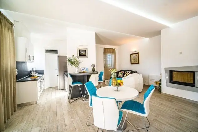 Deluxe Villa, 2 Yatak Odası, Havuz Kullanımı, Havuz Manzaralı