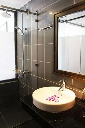 Deluxe Tek Büyük veya İki Ayrı Yataklı Oda
