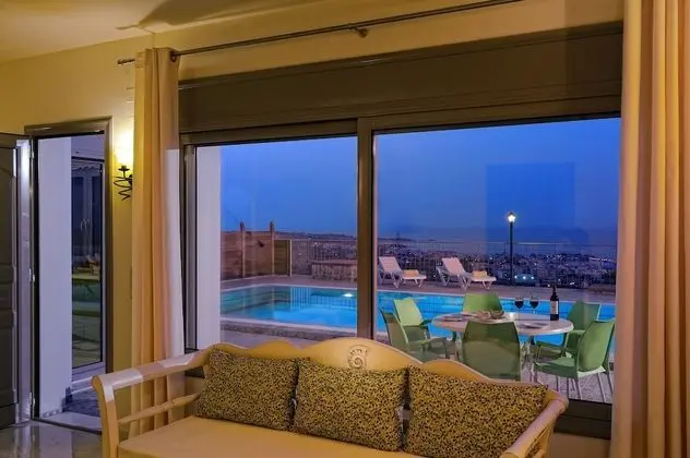 Family Villa, 3 Yatak Odası, Kişiye Özel Havuzlu