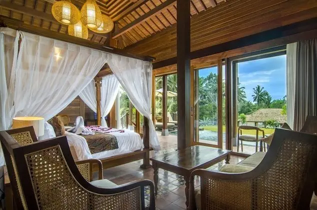 Royal Villa, 1 Yatak Odası, Kişiye Özel Havuzlu, Havuz Manzaralı