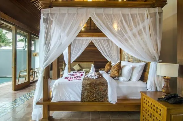 Royal Villa, 1 Yatak Odası, Kişiye Özel Havuzlu, Havuz Manzaralı
