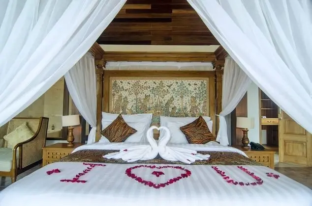 Royal Villa, 1 Yatak Odası, Kişiye Özel Havuzlu, Havuz Manzaralı