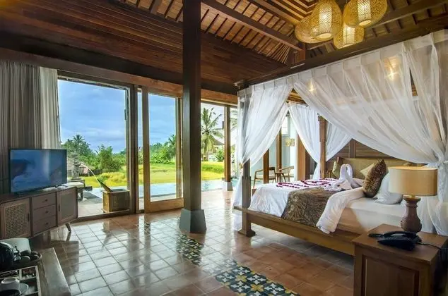 Royal Villa, 1 Yatak Odası, Kişiye Özel Havuzlu, Havuz Manzaralı