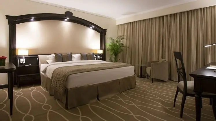 Executive Suite, Garden View