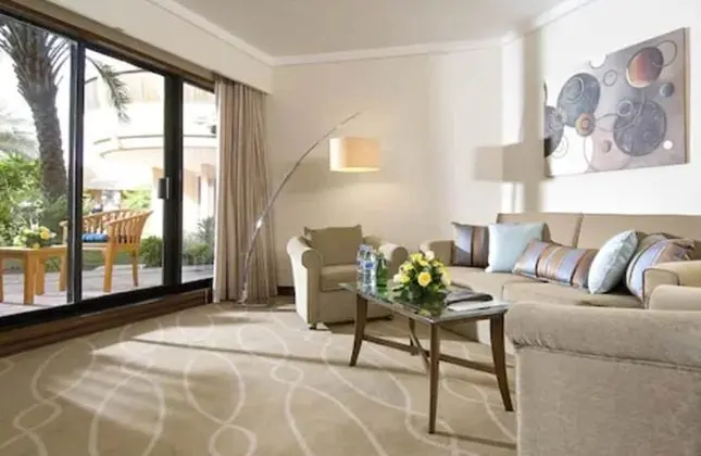 Executive Suite, Garden View