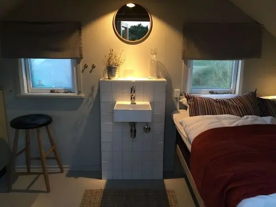 Tek Büyük Yataklı Oda, Ortak Banyo (Linen Excluded)