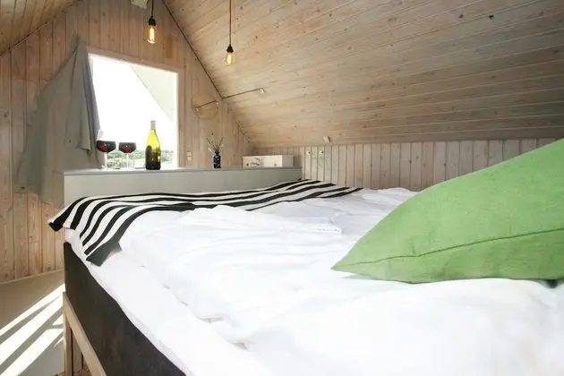 Tek Büyük Yataklı Oda, Ortak Banyo (Linen Excluded)