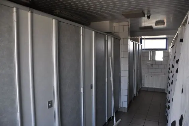 Tek Büyük Yataklı Oda, Ortak Banyo (Linen Excluded)