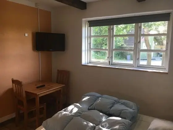 Tek Büyük Yataklı Oda, Ortak Banyo (Linen Excluded)