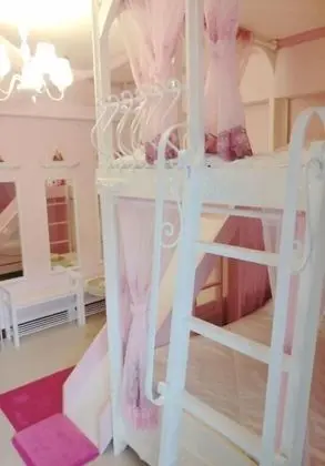 Dört Kişilik Oda (Pink Ballet)